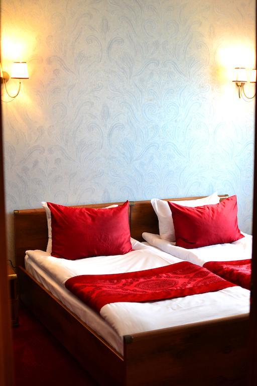 Kera Hotel Nesterenki Room photo